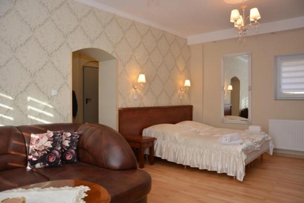 Zamek Karnity Hotel 3*